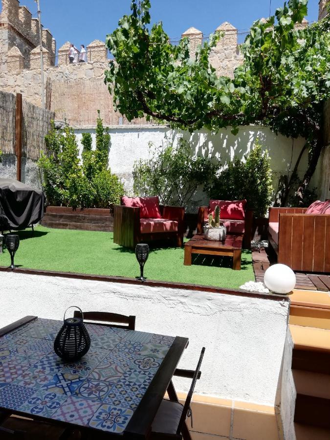Апартаменты El Patio De Mi Casa Авила Экстерьер фото